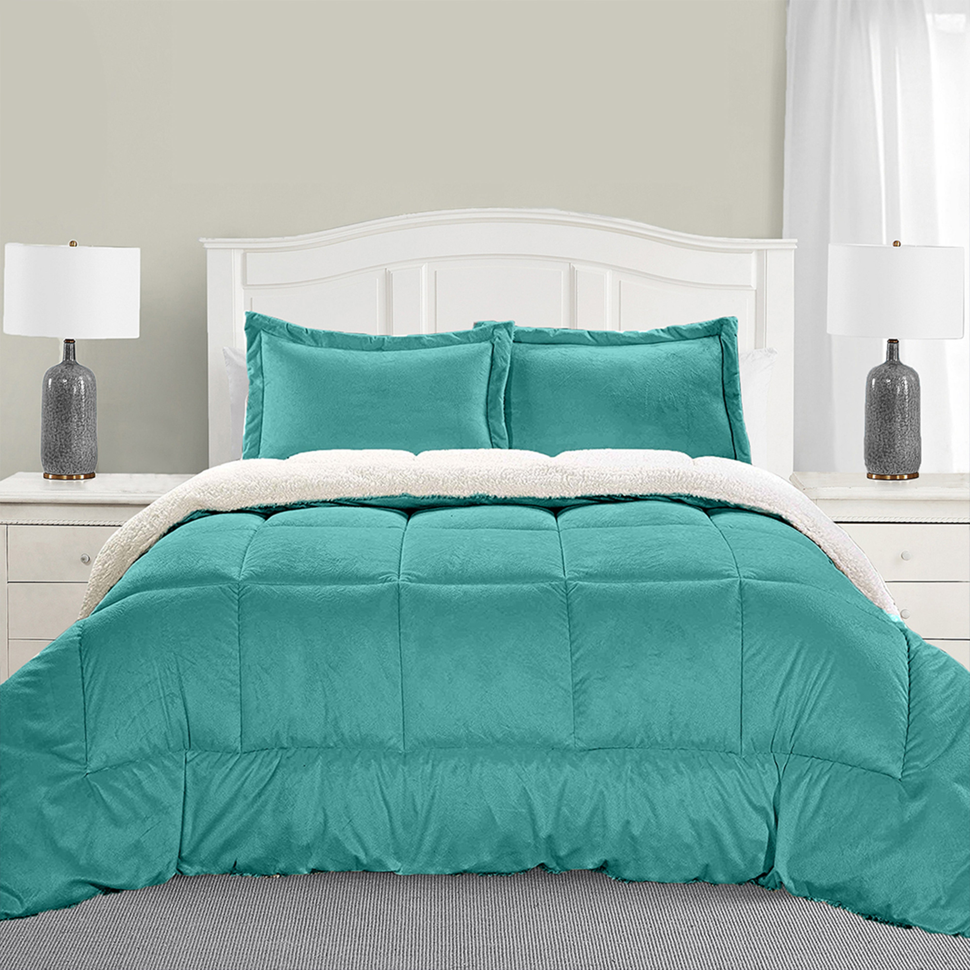 Everlaneas 3-Piece Micro-Suede Reversible Sherpa - Solid Color Design Comforter Set