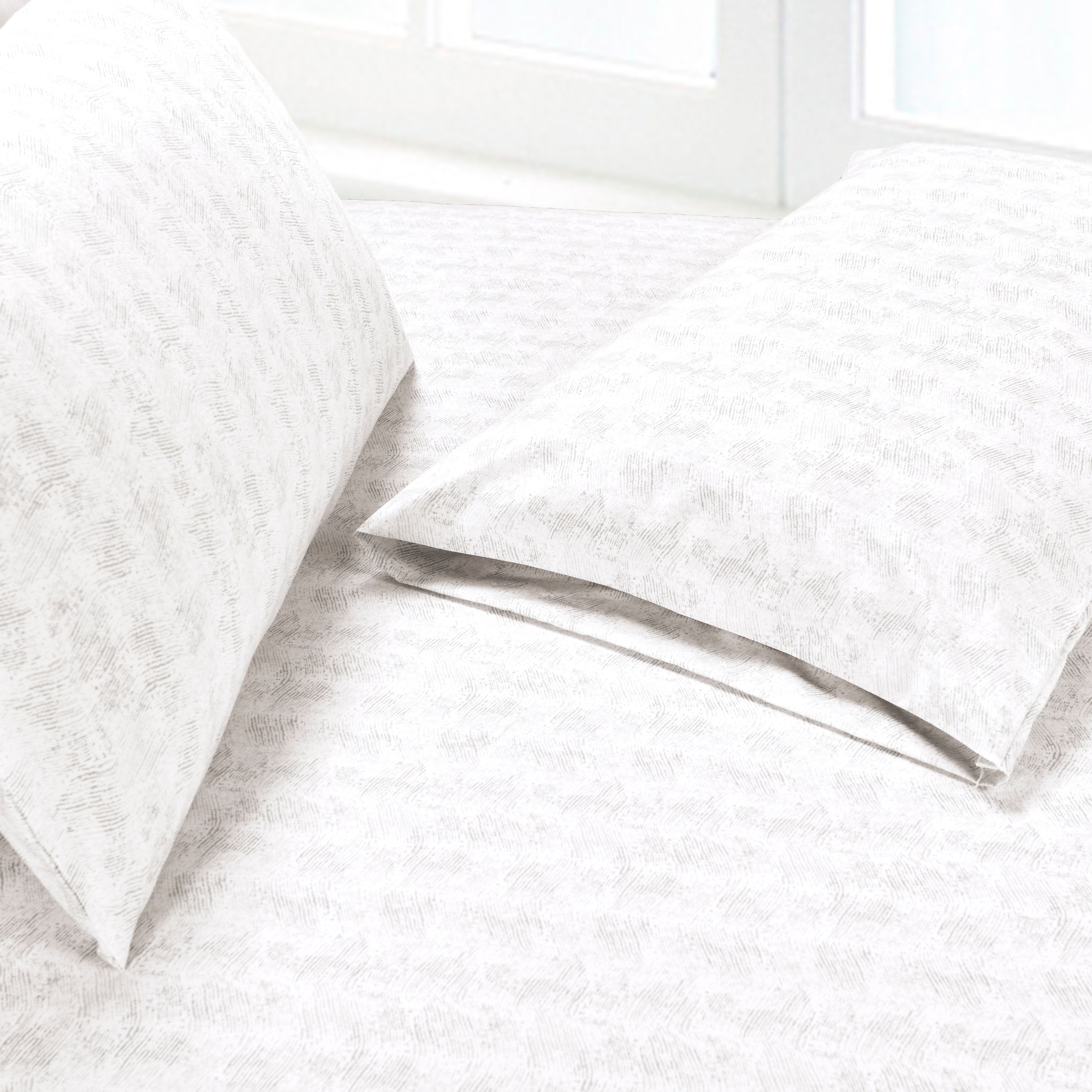 Everlaneas 6-Piece Floral and Stripe Pattern Sheet Set - Soft as a Hotel Premium Quality Bedding