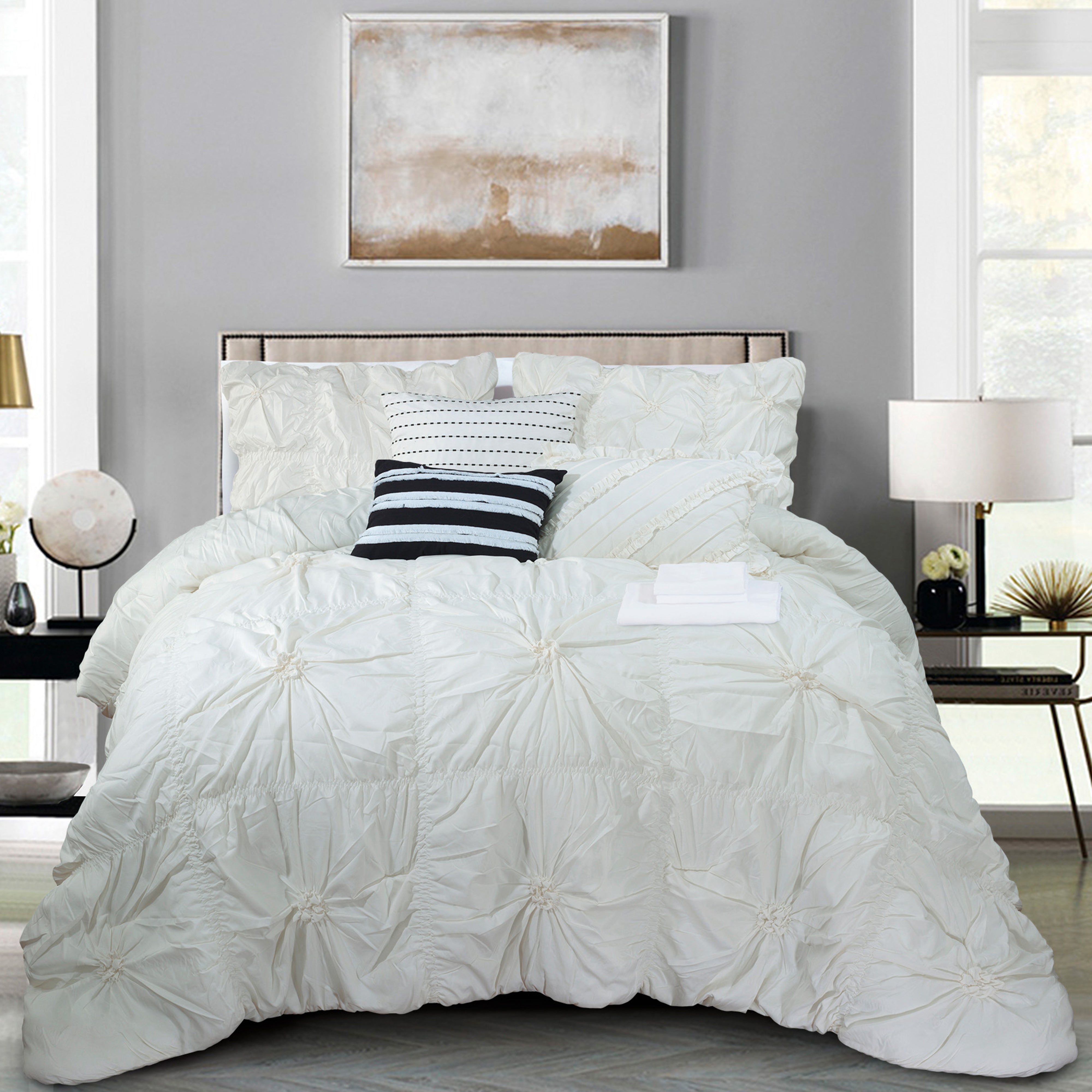 Everlaneas 12-Piece Amy Oversized Comforter Set - Includes 6-Piece Sheet Set with Double Sided Storage Pockets