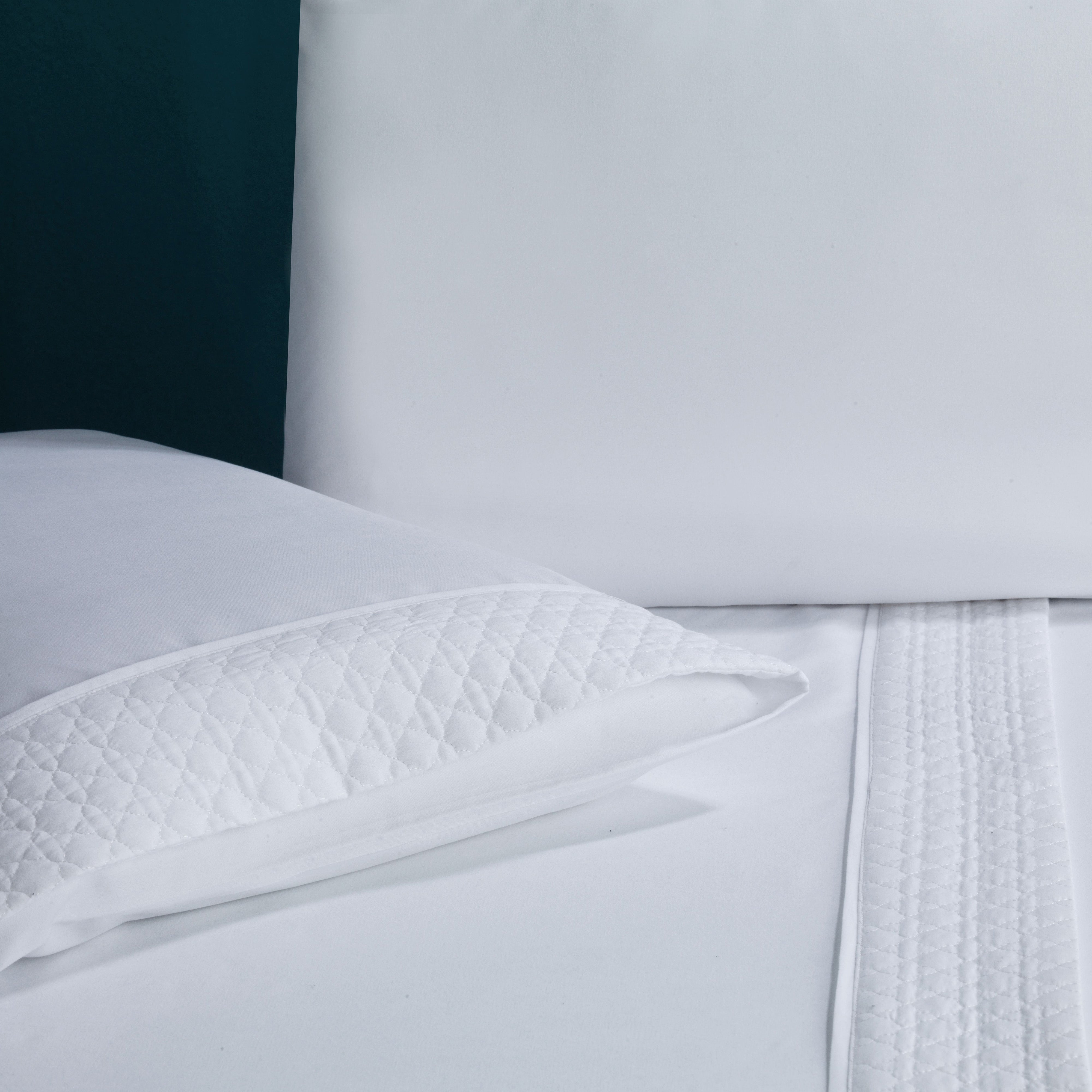 Everlaneas Quilted 4-Piece Sheet Set, Premium Hotel Quality