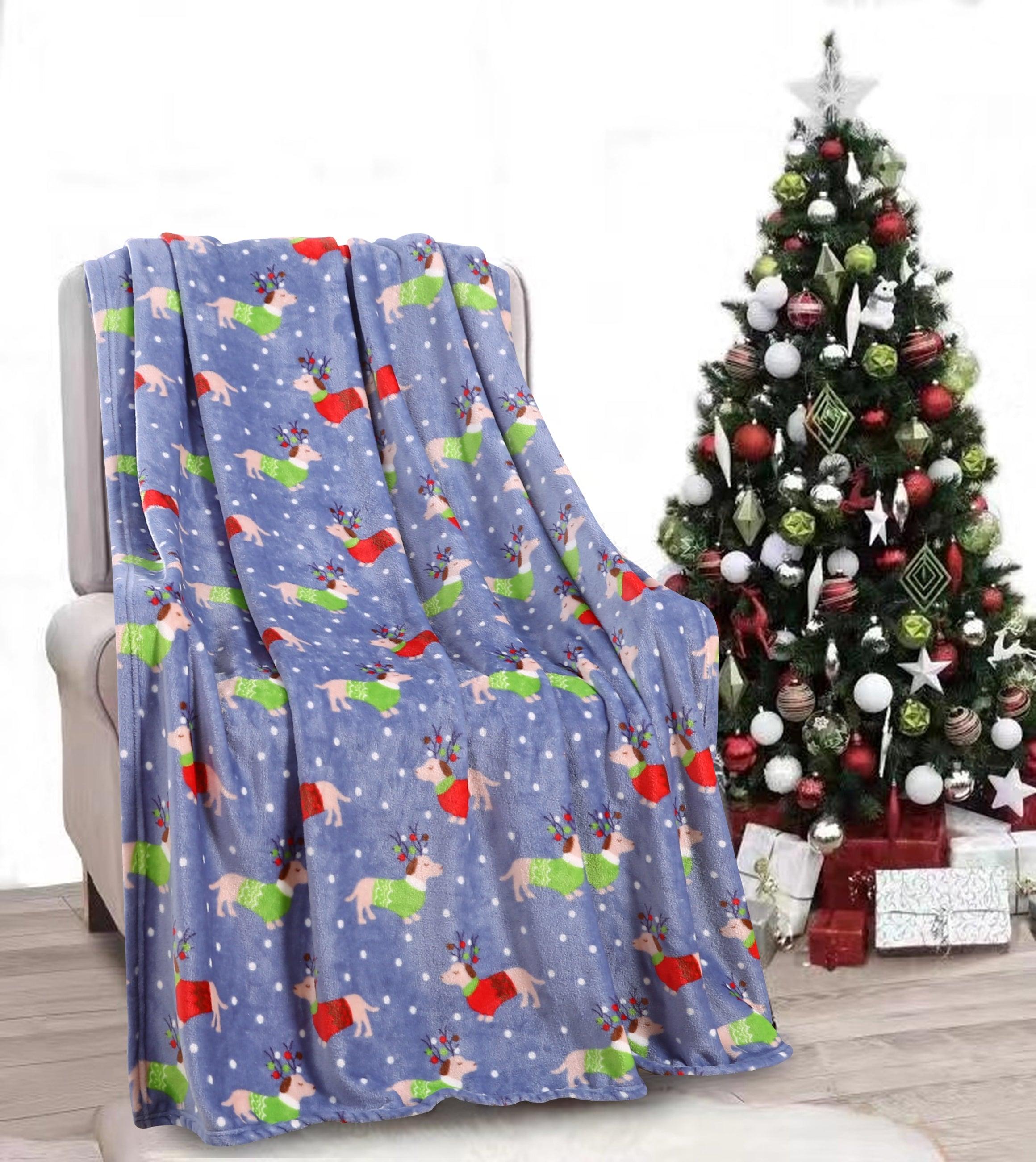 Everlaneas 50" x 60" Holiday Velvet Plush Blanket Throw - 50 x 60 inches