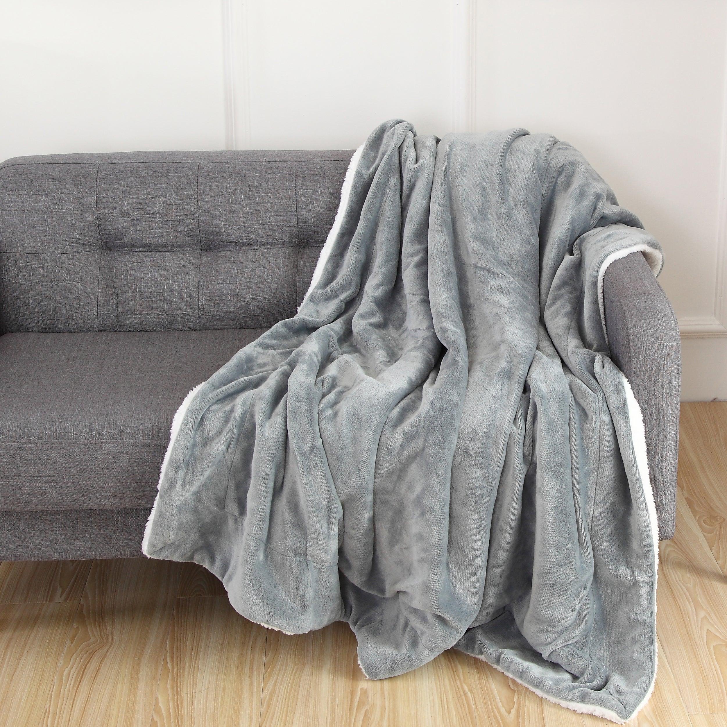 Everlaneas Velvet Plush Sherpa Throw 50" x 60" Velvet Feel - Sherpa Back Throw Blanket